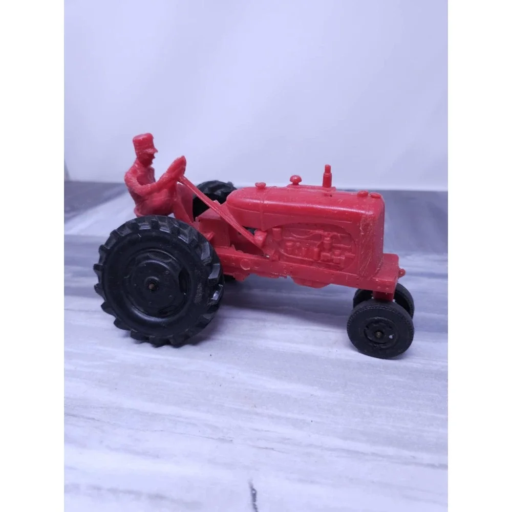1950's Auburn Rubber 572-with farmer driver-7